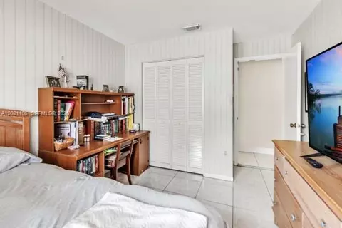 Other - Undisclosed, Hialeah, FL 33015 photo 6 of 14