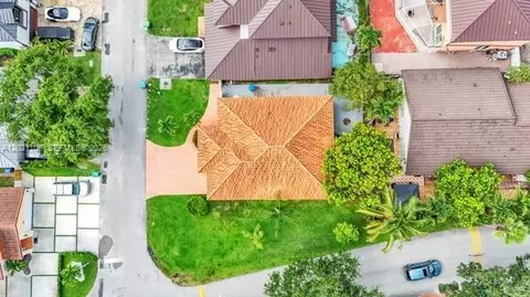View/Area - Undisclosed, Hialeah, FL 33015 photo 3 of 4