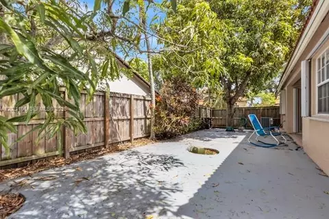 Exterior - Undisclosed, Hialeah, FL 33015 photo 3 of 6