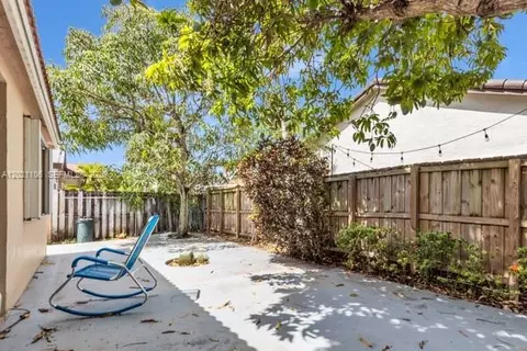 Exterior - Undisclosed, Hialeah, FL 33015 photo 4 of 6