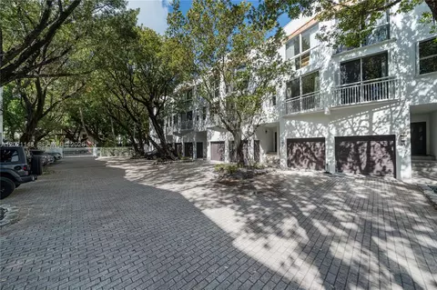 325 Meridian Ave #5, Miami Beach, FL 33139