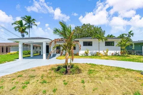 8841 NW 14th Ave, Miami, FL 33147