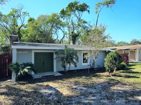 6208 SW 26th St, Miramar, FL 33023