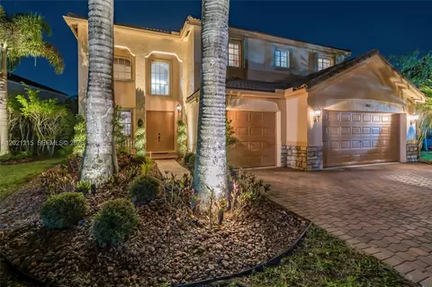 863 Vanda Ter, Weston, FL 33327