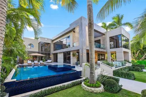 905 Belle Meade Island Dr, Miami, FL 33138