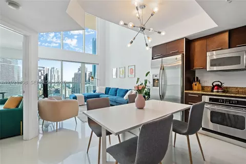 41 SE 5th St #1609, Miami, FL 33131