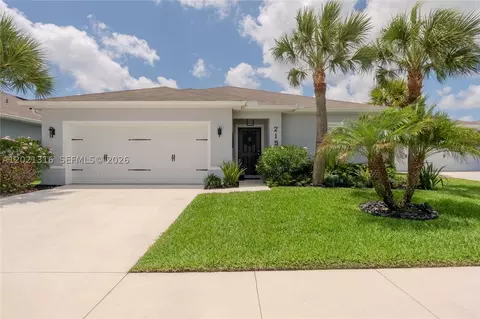 215 Raspberry Rd, Fort Pierce, FL 34981
