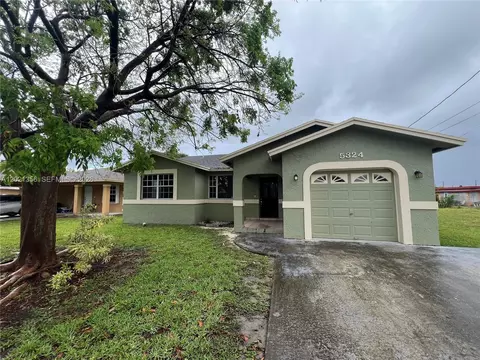 5324 Flagler St, Hollywood, FL 33021