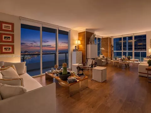 50 Biscayne Blvd #3510, Miami, FL 33132