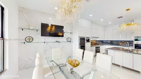 8350 Royal County Down Rd, Boca Raton, FL 33434