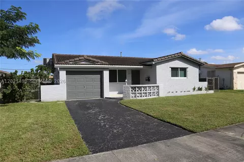 4233 Washington St, Hollywood, FL 33021