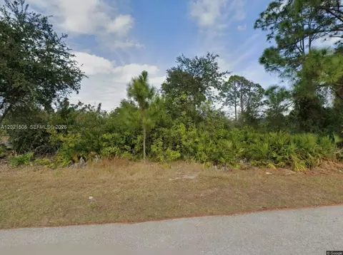2706 7th St W, Lehigh Acres, FL 33971