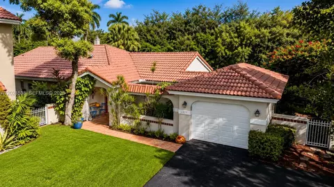 1327 Seagrape Cir, Weston, FL 33326