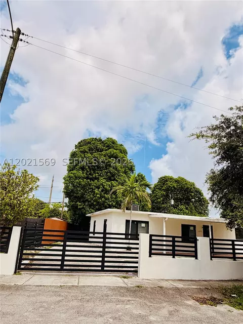 1120 E 6th Ct, Hialeah, FL 33010 photo 2