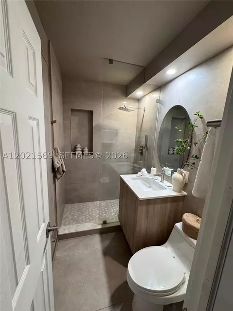 1120 E 6th Ct, Hialeah, FL 33010 photo 11