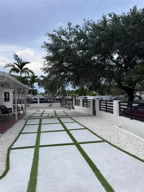 1120 E 6th Ct, Hialeah, FL 33010 photo 5