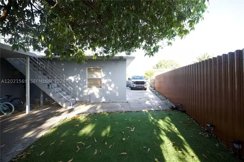 1120 E 6th Ct, Hialeah, FL 33010 photo 20
