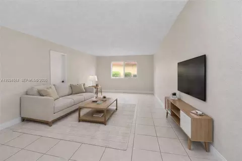 505 NW 177th St #126, Miami Gardens, FL 33169