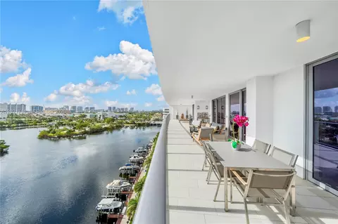 1180 N Federal Hwy #1002, Fort Lauderdale, FL 33304