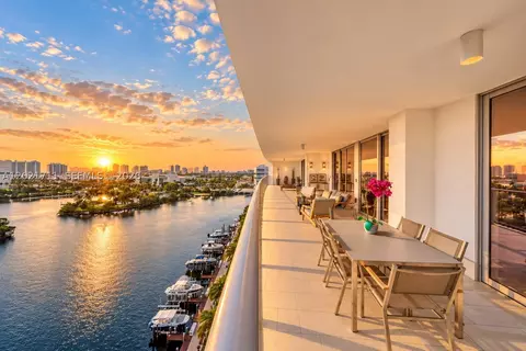 1180 N Federal Hwy #1002, Fort Lauderdale, FL 33304