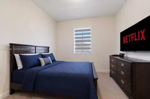 Bedroom - 3382 W 104th Ter, Hialeah, FL 33018 photo 3 of 4