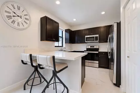 Kitchen - 3382 W 104th Ter, Hialeah, FL 33018 photo 1 of 2