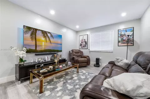 Other - Undisclosed, Hialeah, FL 33012 photo 2 of 5