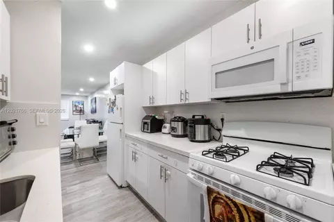 Kitchen - Undisclosed, Hialeah, FL 33012 photo 1 of 2