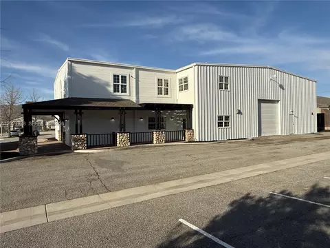 Exterior - 428 N Curry St, Tehachapi, CA 93561 photo 9 of 20