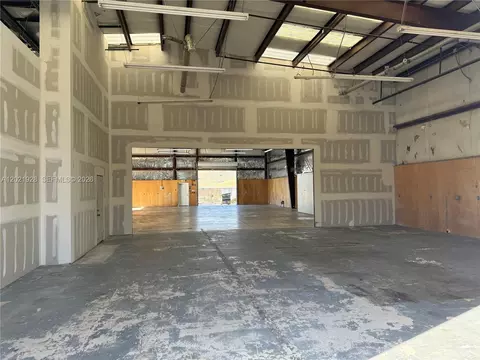 Other - 428 N Curry St, Tehachapi, CA 93561 photo 2 of 28