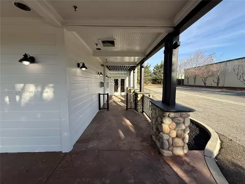 Exterior - 428 N Curry St, Tehachapi, CA 93561 photo 12 of 20