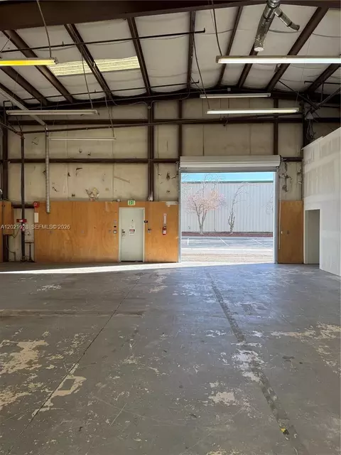 Other - 428 N Curry St, Tehachapi, CA 93561 photo 5 of 28