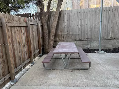 Exterior - 428 N Curry St, Tehachapi, CA 93561 photo 16 of 20