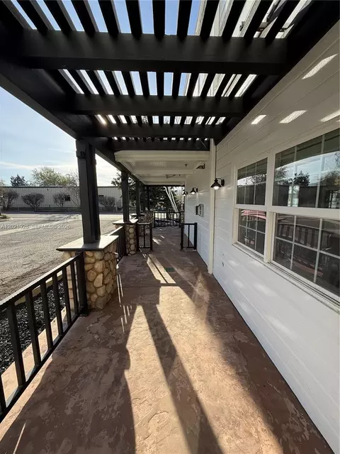 Exterior - 428 N Curry St, Tehachapi, CA 93561 photo 11 of 20