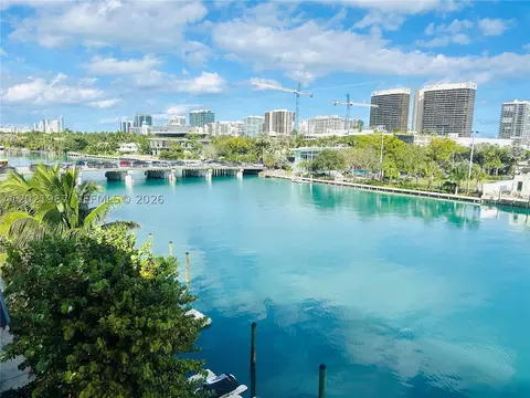 9501 E Bay Harbor Dr #5B, Bay Harbor Islands, FL 33154