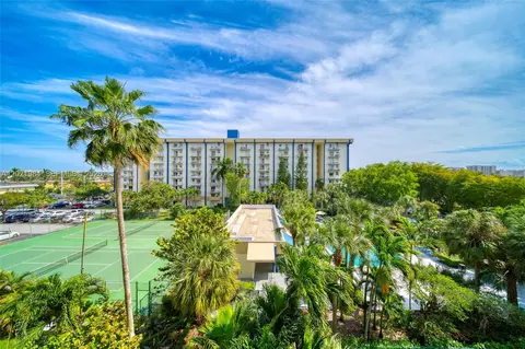 801 NW 47th Ave #515W, Miami, FL 33126
