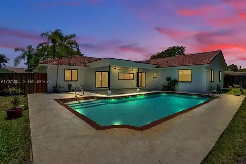 8775 SW 1st Pl, Coral Springs, FL 33071