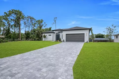3286 Eagle Pass St, North Port, FL 34286