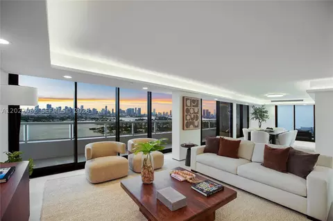 9 Island Ave #T2, Miami Beach, FL 33139