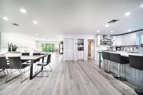 1301 Funston St, Hollywood, FL 33019