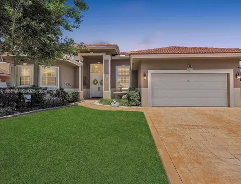 611 NW 42nd Ave, Coconut Creek, FL 33066