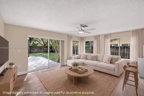 1660 NW 94th Ave, Plantation, FL 33322