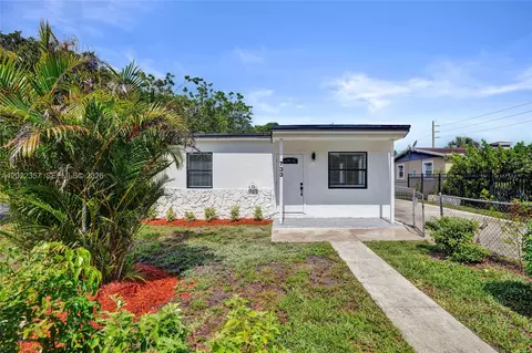 733 NW 15th Ter, Fort Lauderdale, FL 33311