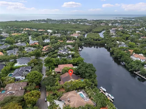 7244 E Lago Dr, Coral Gables, FL 33143 photo 6