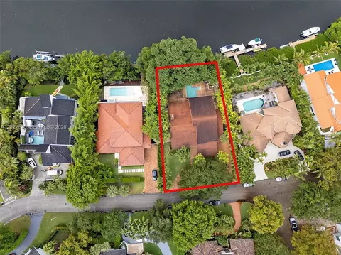 7244 E Lago Dr, Coral Gables, FL 33143 photo 3