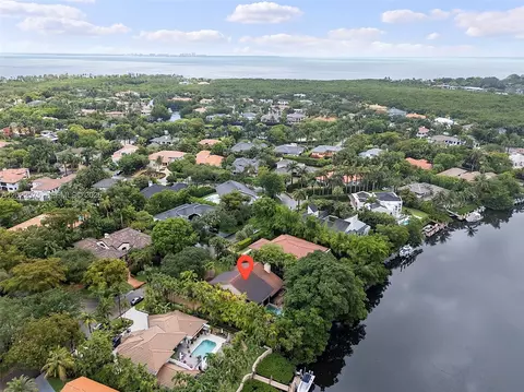 7244 E Lago Dr, Coral Gables, FL 33143 photo 8