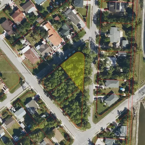 5411 Texas Ave, Naples, FL 34113