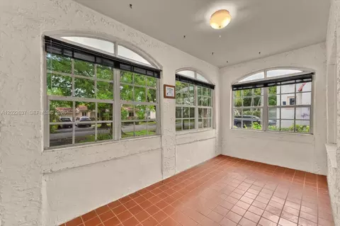 Exterior - 644 Navarre Ave, Coral Gables, FL 33134 photo 3 of 10