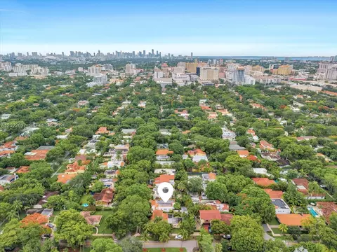 View/Area - 644 Navarre Ave, Coral Gables, FL 33134 photo 10 of 10