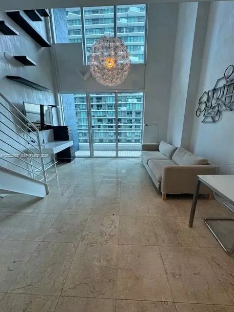 60 SW 13th St #2210, Miami, FL 33130